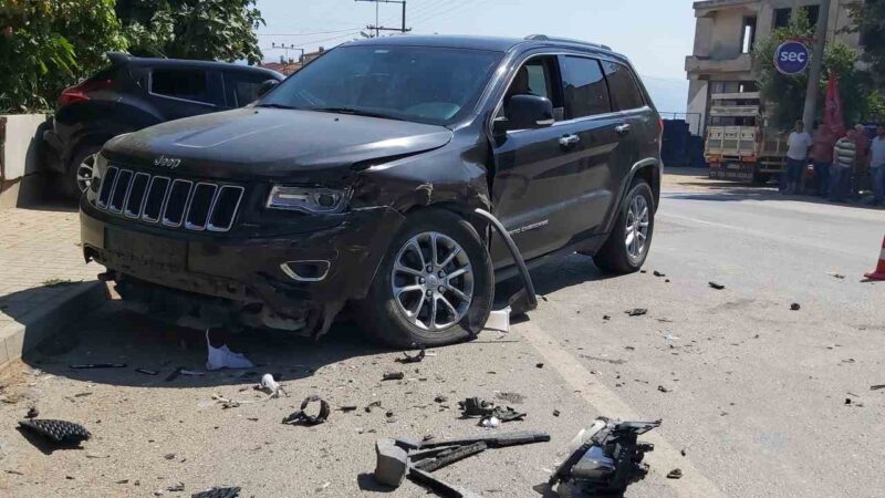 İznik’te trafik kazası Bursa’nın İznik ilçesinde iki araç kafaya çarpıştı. Sürücüler kazayı hafif