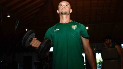 Genç futbolcu, Bursaspor’a veda etti