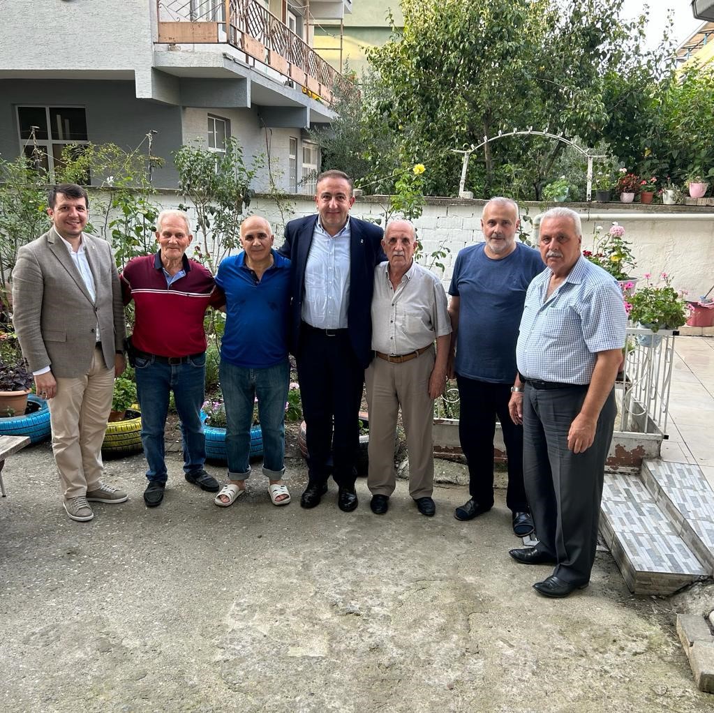 Kuruluşun 22’inci yılında 22 yıllık üyelere vefa ziyareti Kuruluşun 22’inci yılında 22 yıllık üyelere vefa ziyareti