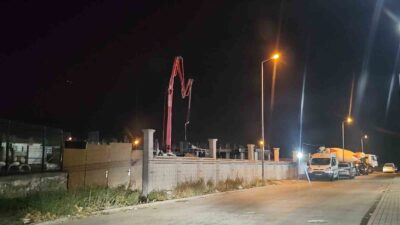 Bursa’da okul inşaatında beton mikserinin hortumu çarptı, ağır yaralandı