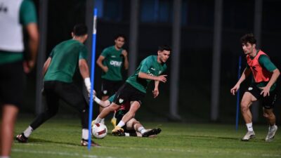 Bursaspor’da tempo arttı