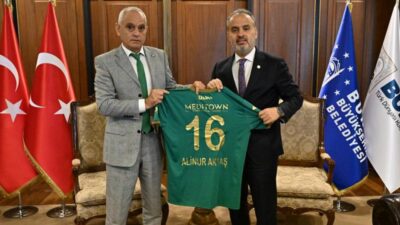Bursaspor yönetiminden bir ziyaret de Başkan Aktaş’a