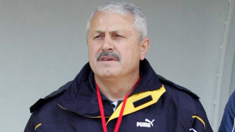 Bursaspor’un eski teknik direktörünün şok ölümü! Hatay'ın Arsuz ilçesinde denize giren teknik direktör Sakıp Özberk hayatını