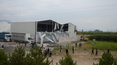 Bursa’da tarım arazilerindeki kaçak yapılara darbe!