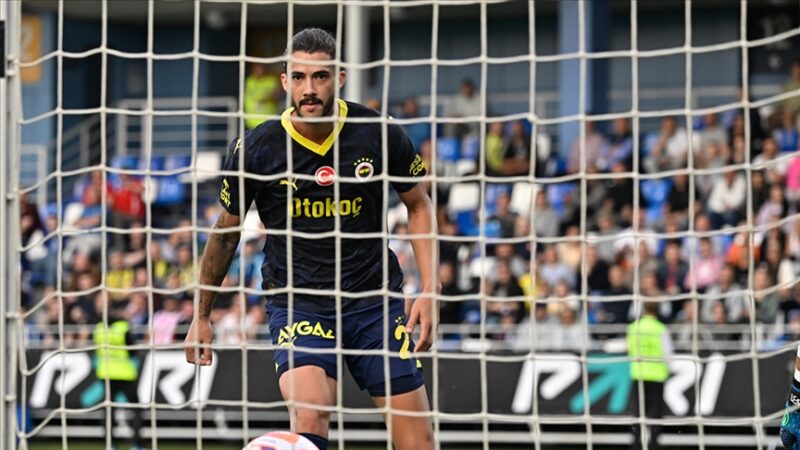 Fenerbahçe Kulübü, Brezilyalı stoper Gustavo Henrique'nin İspanya'nın Valladolid Kulübüne transfer