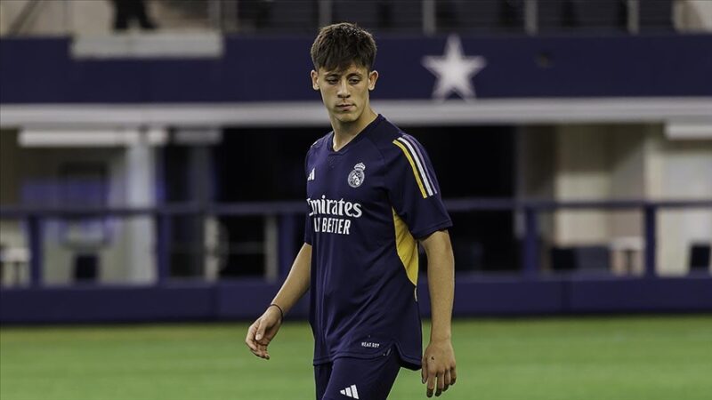 İspanya Birinci Futbol Ligi (LaLiga) takımlarından Real Madrid, yeni transferlerinden
