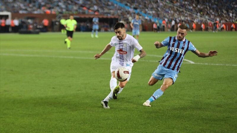 Trendyol Süper Lig'in 3. haftasında Çaykur Rizespor, deplasmanda Trabzonspor'u 3-2