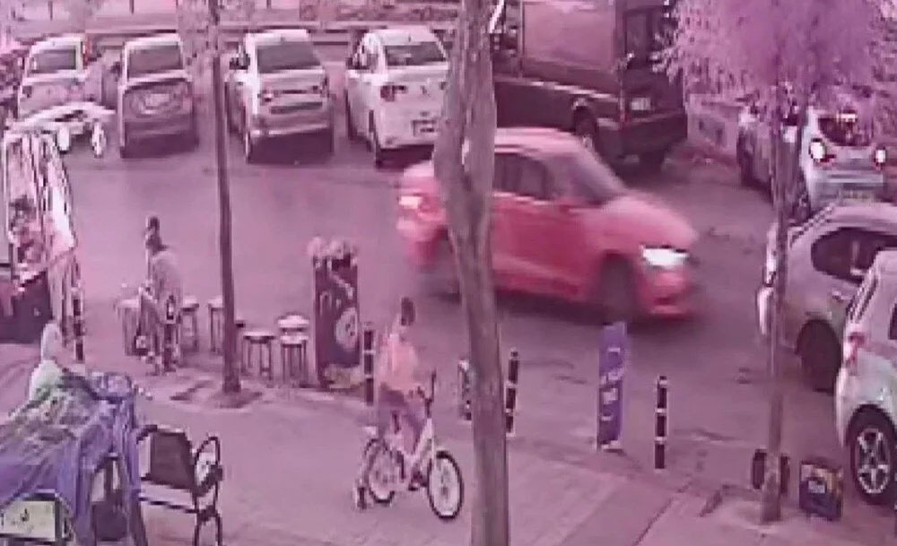 Kaza fotoğrafına 14 kurşun! Kurşun bitince ölmekten kurtuldu