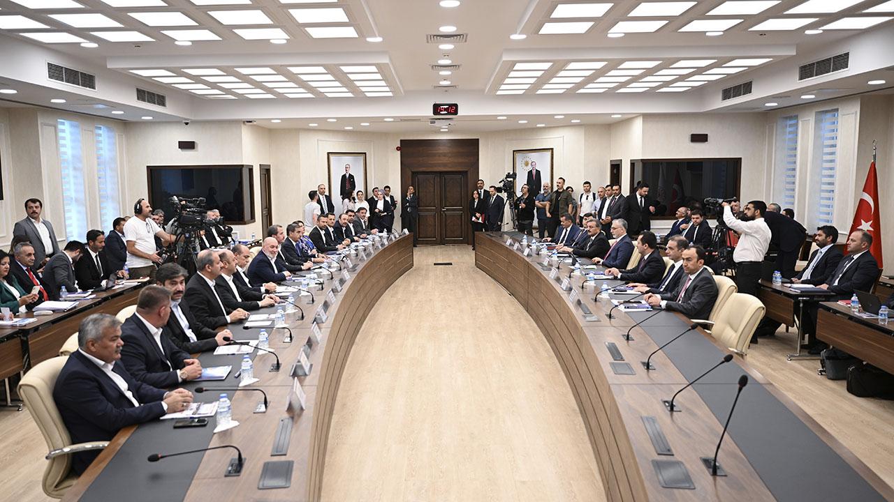 Kamu Toplu Sözleşmesi’nde gözler perşembe gününde