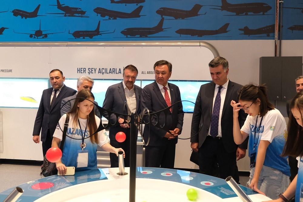 Türki Cumhuriyetler Uzay Kaşifleri Akademisi GUHEM ev sahipliğinde başladı Türki Cumhuriyetler Uzay Kaşifleri Akademisi GUHEM ev sahipliğinde başladı