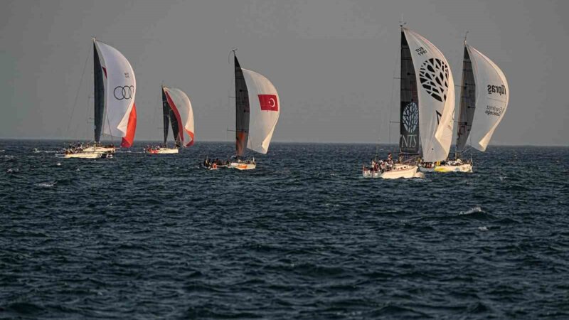 Bursa’da heyecanı başladı! 3 gün sürecek… Yelken sezonunun merakla beklenen yarışlarından, 11. TAYK-Eker Olympos Regatta başladı.