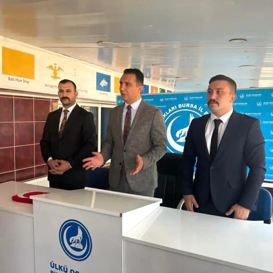 Ülkü Ocakları Bursa İl Başkanlığı’nda bayrak değişimi Ülkü Ocakları Bursa İl Başkanlığı’nda bayrak değişimi