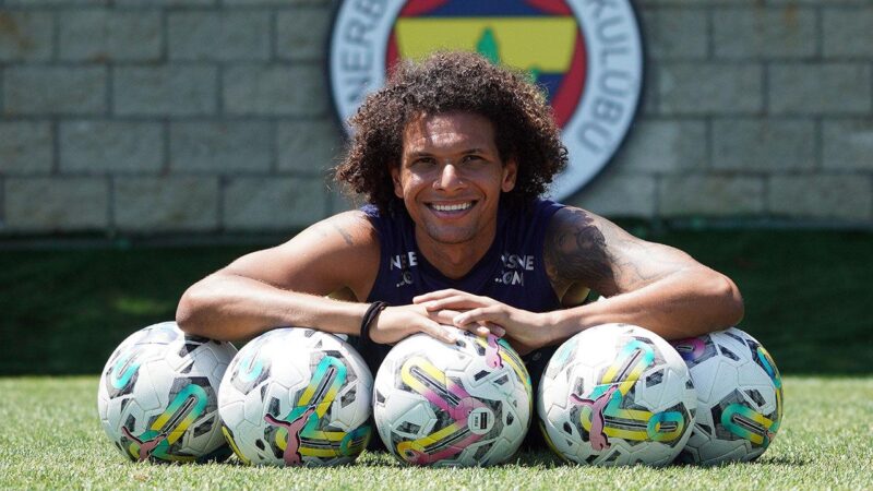 Fenerbahçe’de bir ayrılık daha kapıda Willian Arao, Panathinaikos yolunda. Suudi Arabistan’dan da teklifler gelmesine rağmen