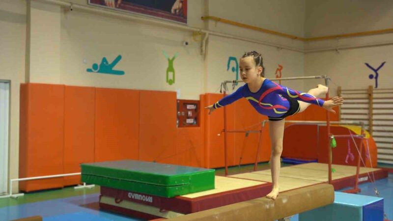 Yıldırım Belediyespor’dan büyük başarı Yıldırım Belediye Jimnastikspor Kulübü sporcusu Elvan İraslan, 12 şehirden 100