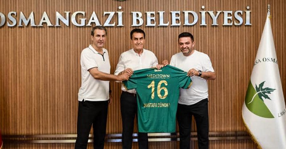 Bursaspor’dan Başkan Mustafa Dündar’a ziyaret Bursaspor’dan Başkan Mustafa Dündar’a ziyaret