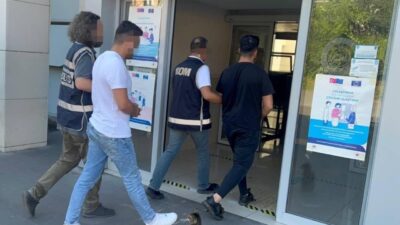 Resmi belgede sahtecilik operasyonunda 3 kişi yakalandı