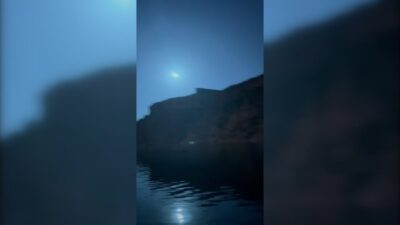 Birçok ilden görüldü! Geceyi aydınlattı