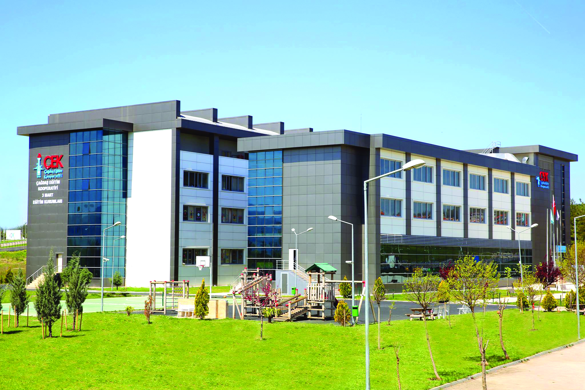 Çağdaş eğitimin markası 3 Mart Eğitim Kurumları