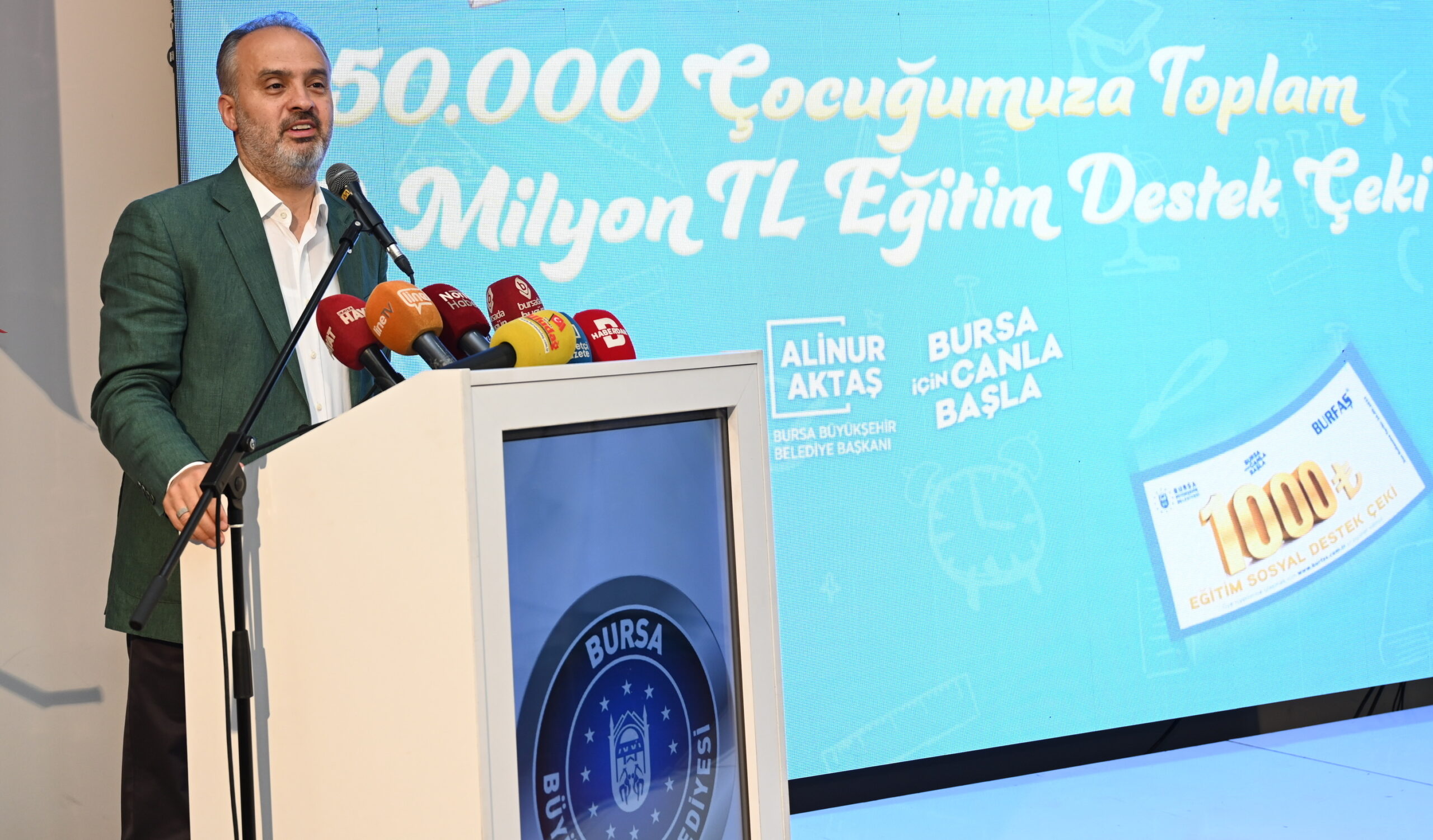 Bursa’da öğrencilere 50 milyon liralık destek!