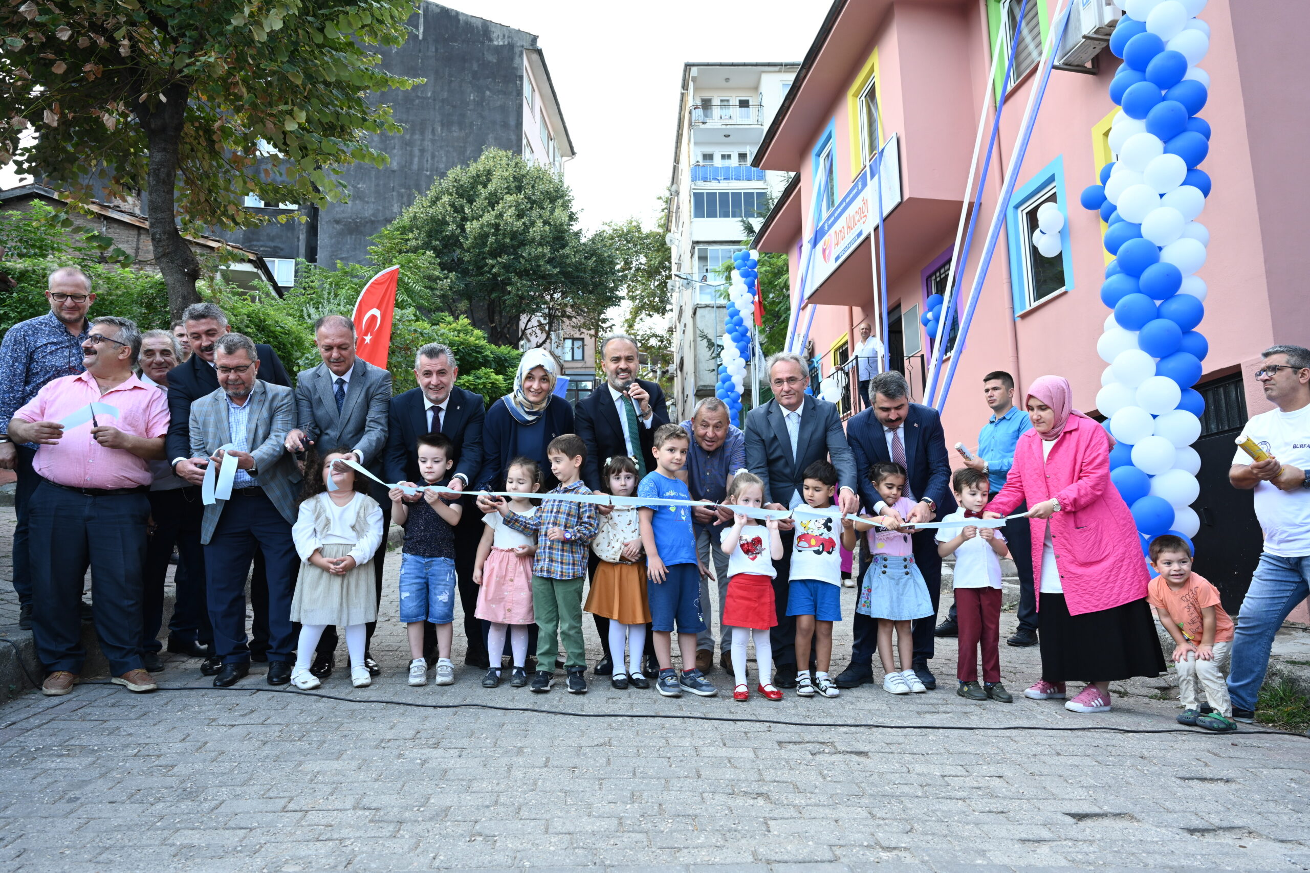 Bursa’da Ana Kucağı zincirine yeni halka! Bursa’da Ana Kucağı zincirine yeni halka!
