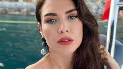 Beyaz taytını giyip fit görünümünün sırrını verdi!