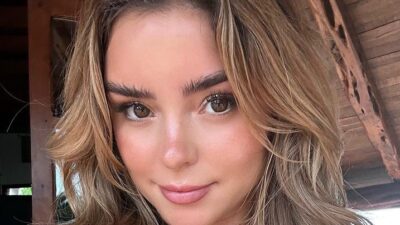 Dar kırmızı bikinisi olay!