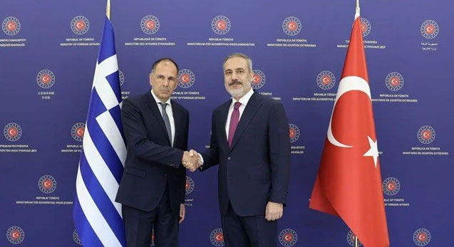 Yunan Dışişleri Bakanı Ankara’da: Hakan Fidan’la görüştü