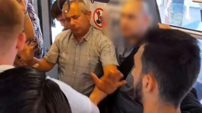 Metroda dayak! Kadınların fotoğrafını çekti iddiası