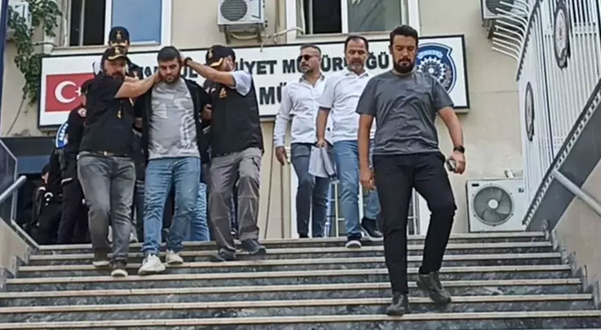 Fatih Kadınlar Pazarı’ndaki cinayetine ilişkin 10 şüpheli adliyede