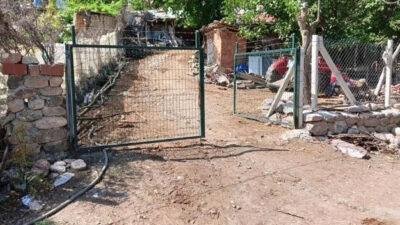 Komşularını öldürüp intihar etti