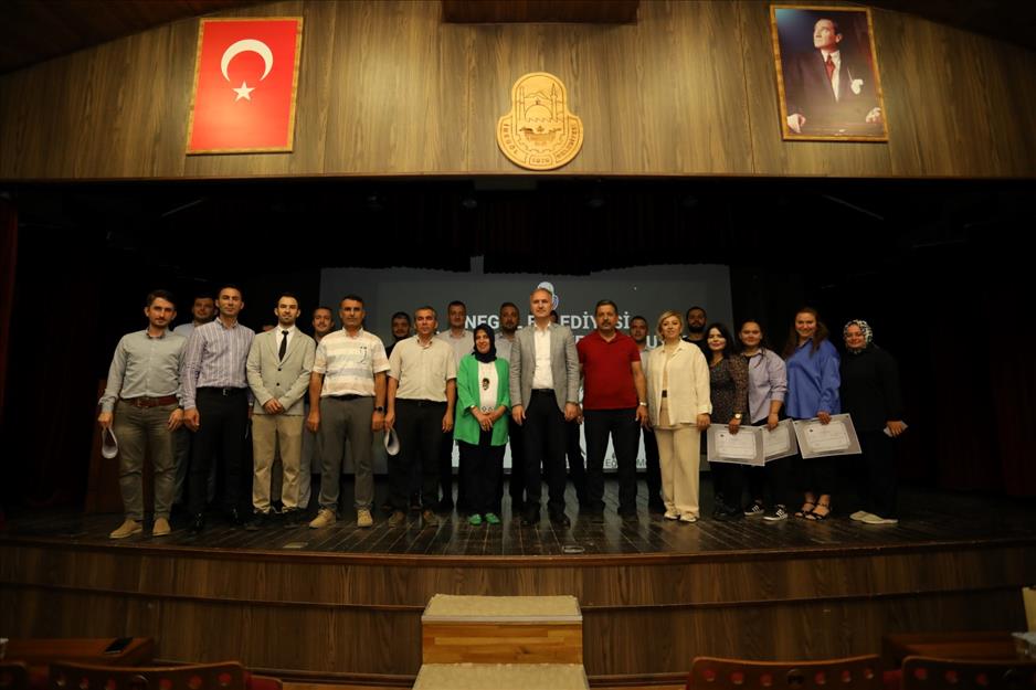 İnegöl Belediyesi’nde kurum içi eğitimler sürüyor İnegöl Belediyesi’nde kurum içi eğitimler sürüyor