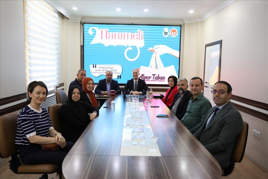 İnegöl’de 2. Hanımeli Alışveriş Şenliği başlıyor İnegöl’de 2. Hanımeli Alışveriş Şenliği başlıyor