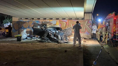 Feci kaza: Kontrolden çıkıp duvara çarpan araçtaki 4 kişi öldü