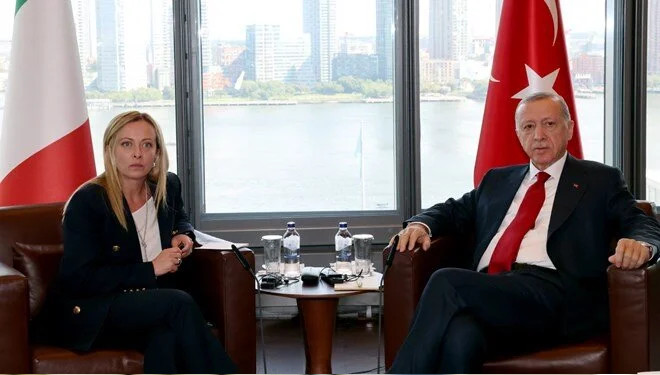 Cumhurbaşkanı Erdoğan’dan Türkevi’nde diplomasi trafiği Cumhurbaşkanı Erdoğan’dan Türkevi’nde diplomasi trafiği