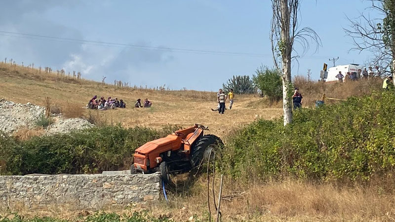 Bursa'nın Orhaneli ilçesinde kontrolden çıkan traktörden savrulan sürücü hayatını kaybetti,
