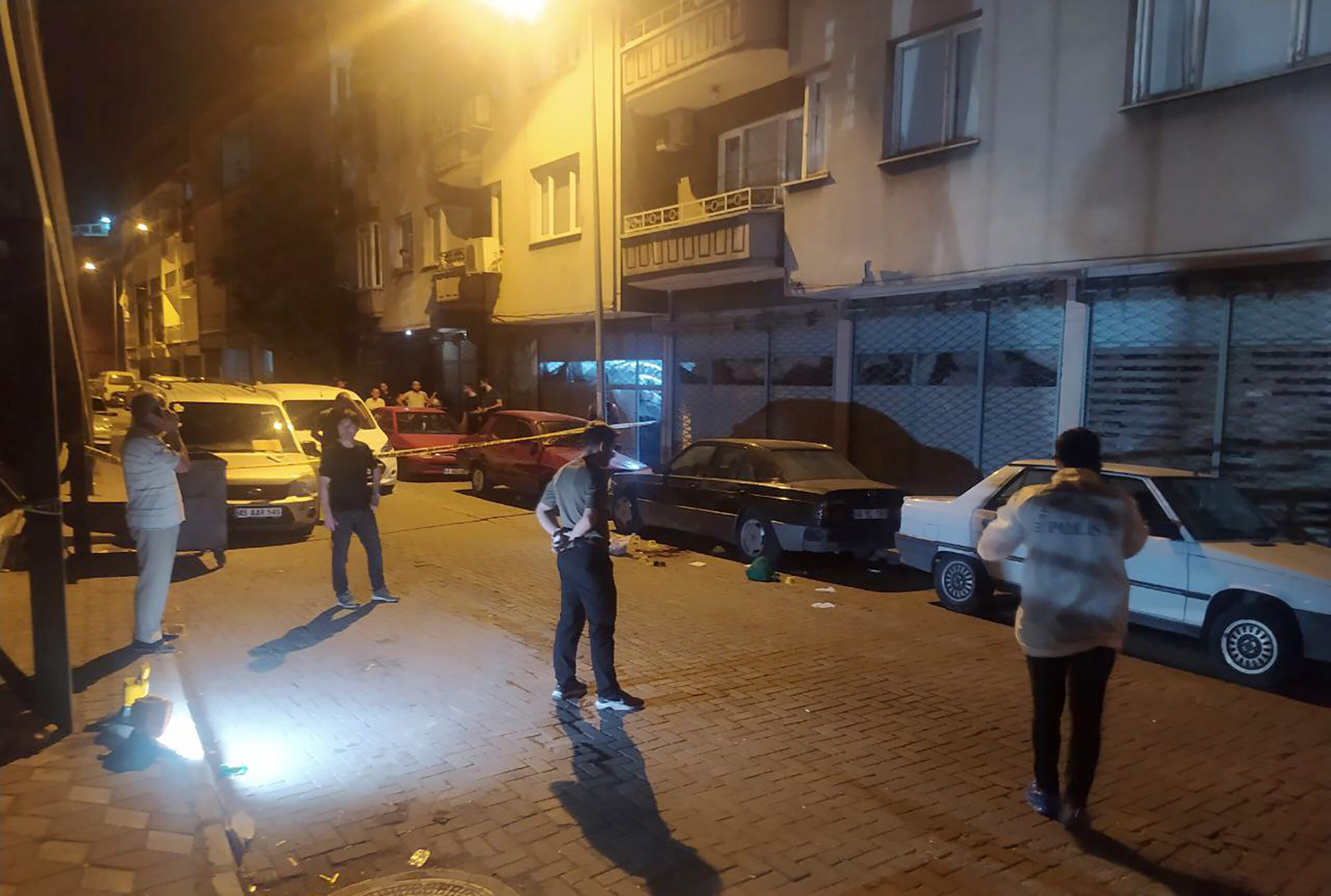 Korkunç cinayet: 2 ölü, 1 ağır yaralı