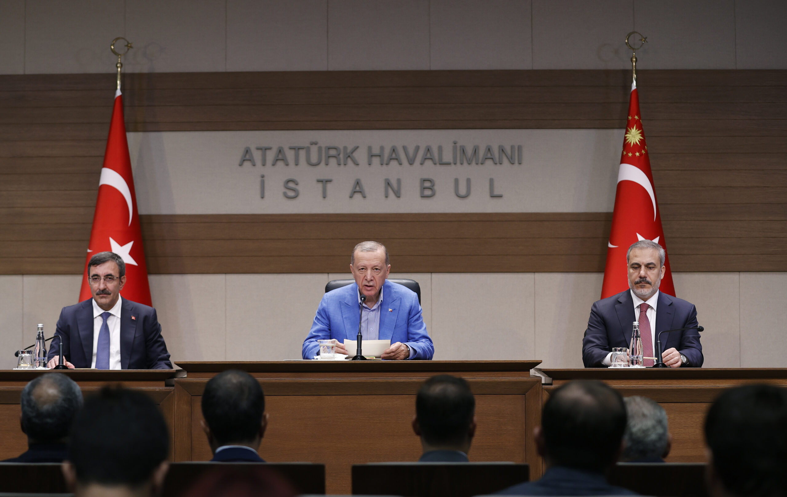 Cumhurbaşkanı Erdoğan: ‘AB ile gerekirse yolları ayırabiliriz’ Cumhurbaşkanı Erdoğan: ‘AB ile gerekirse yolları ayırabiliriz’