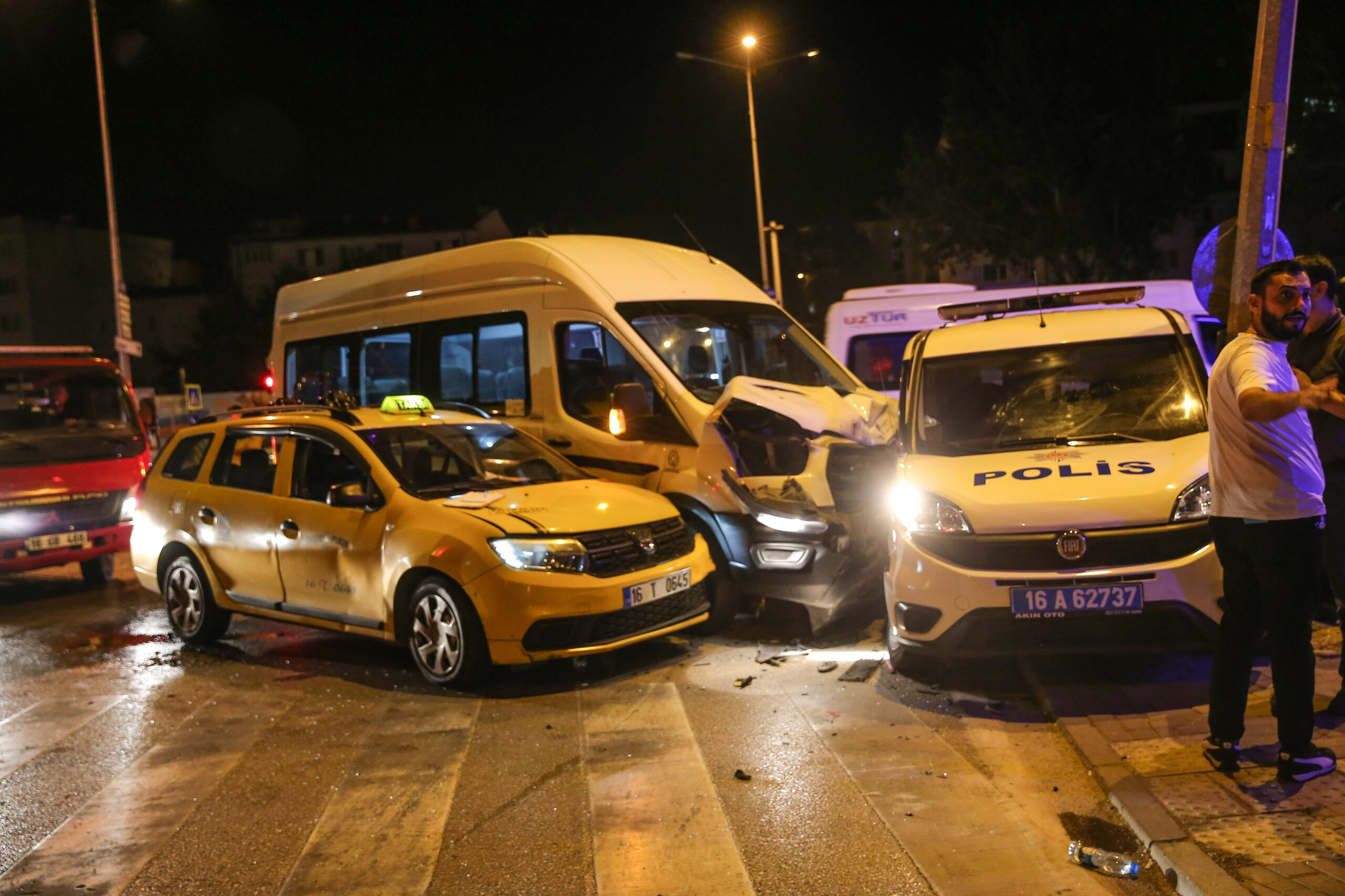 Bursa’da kaza: Çok sayıda yaralı
