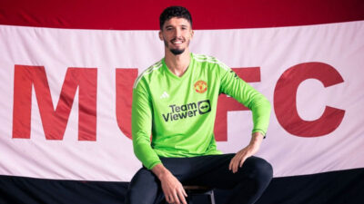 Bursaspor altyapısından yetişen Altay Bayındır resmen ManU’da