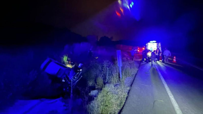 Bursa’da otomobil tarlaya uçtu: Ölü ve yaralılar var Bursa’da otomobil tarlaya uçtu: Ölü ve yaralılar var