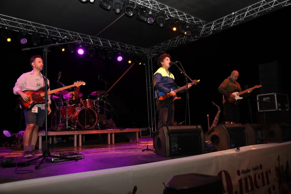 Bursa'da muhteşem göl manzarasında festival! 3 AW027775 05