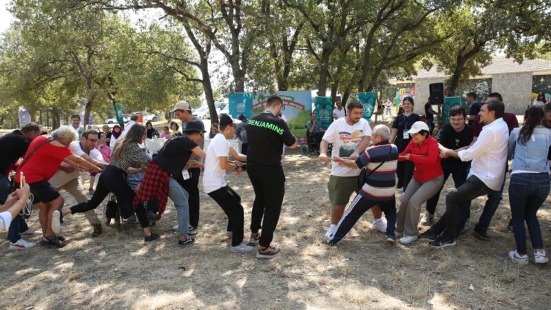 Nilüfer Belediyesi Bizim Ev Engelliler Sosyal Yaşam Destek Merkezi katılımcıları,