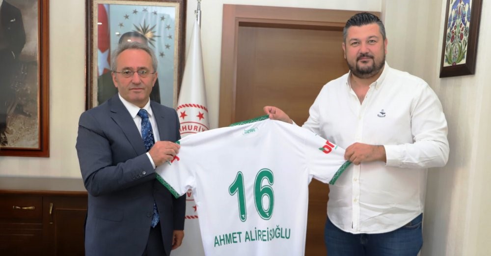 Bursaspor’dan Milli Eğitim Müdürü Alireisoğlu’na ziyaret