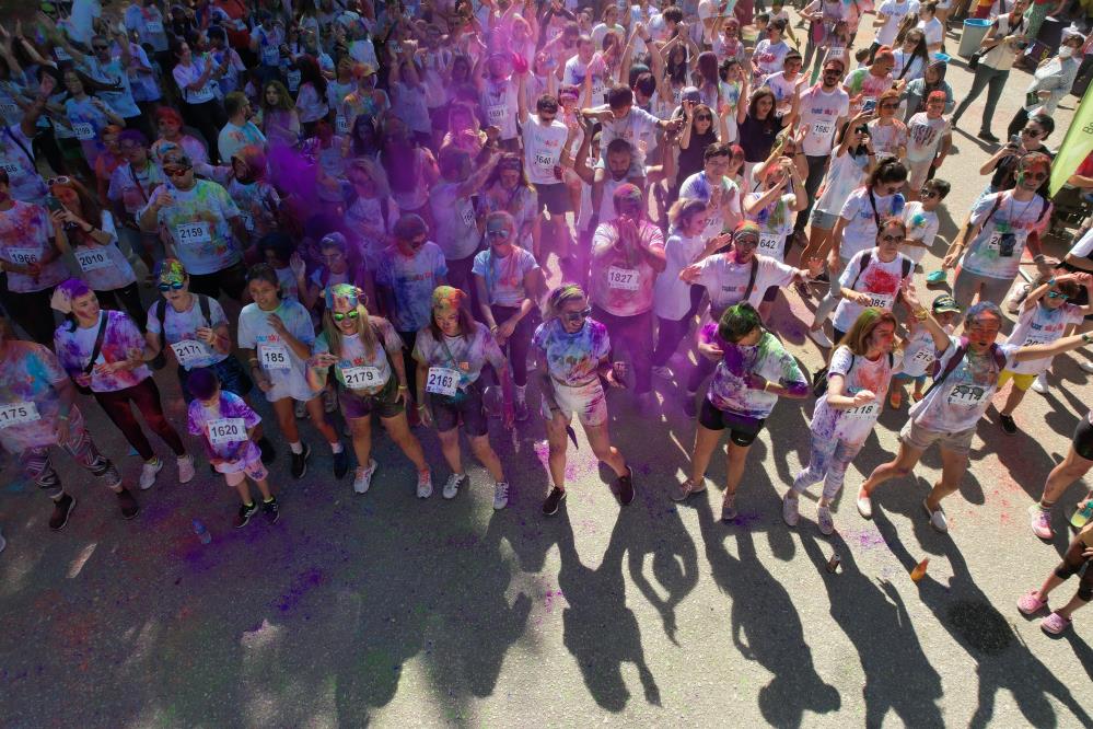 Bursa’da eğlenceli dakikalar! Rengarenk boyanıp…