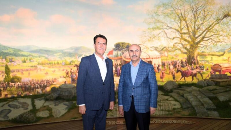 Vali Demirtaş’tan Fetih Müzesi’ne ziyaret Bursa Valisi Mahmut Demirtaş, Osmangazi Belediyesi’nin Bursa’ya kazandırdığı Panorama 1326