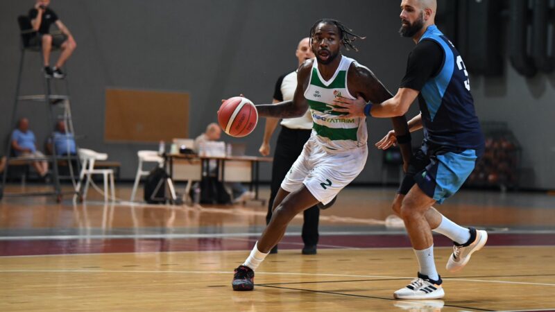 Bursa’da dev organizasyon! İşte Bursaspor ve Tofaş’ın rakipleri… Nilüfer TOFAŞ Spor Salonu’nda düzenlenecek turnuvada 16.30’da Bursaspor İnfo Yatırım-Bahçeşehir