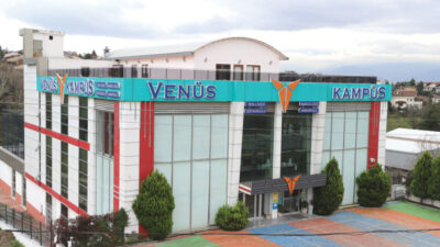 Başarıya açılan kapı Venüs Kampüs