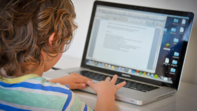 Dijital tehlike… Anne-babalar aman dikkat!