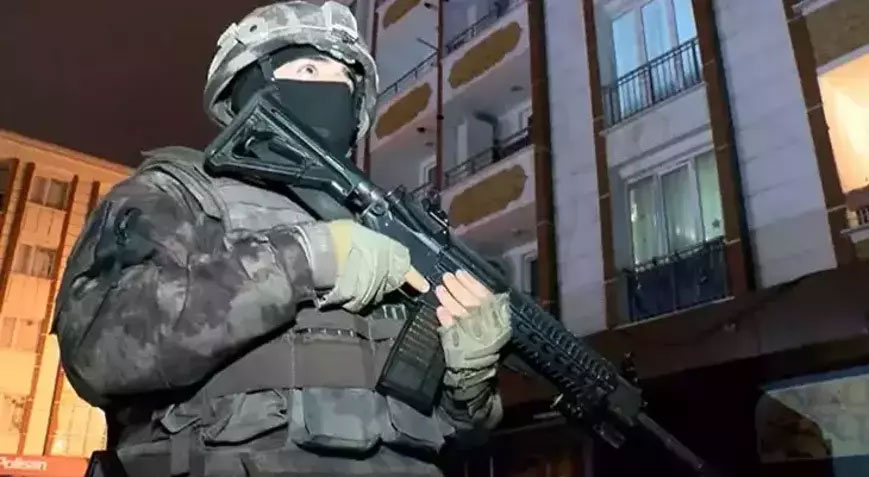 ‘Şirinler’ çetesine eş zamanlı baskın