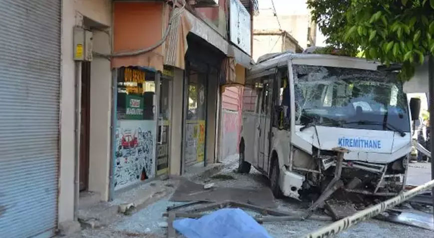 Otobüs durağında 2 kişinin ölümüne neden kazada ‘uyuşturucu’ detayı